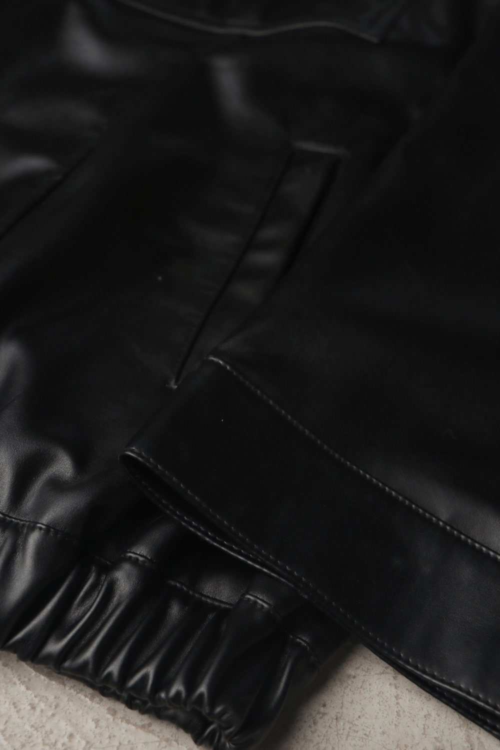 Black bomber leather jacket - BEEGLEE