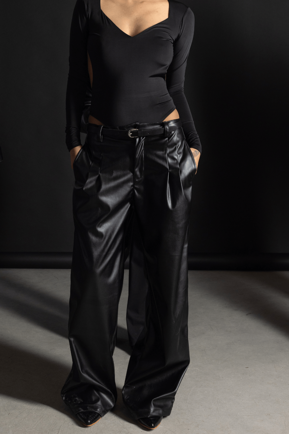 Black pleated leather pants - BEEGLEE