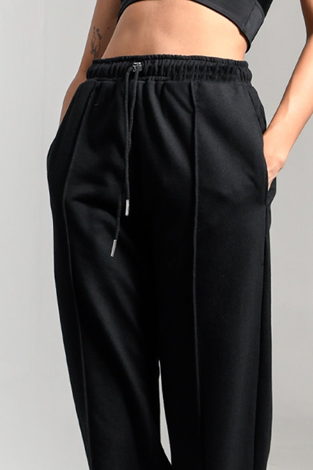 Black Pleated Sweatpants - BEEGLEE