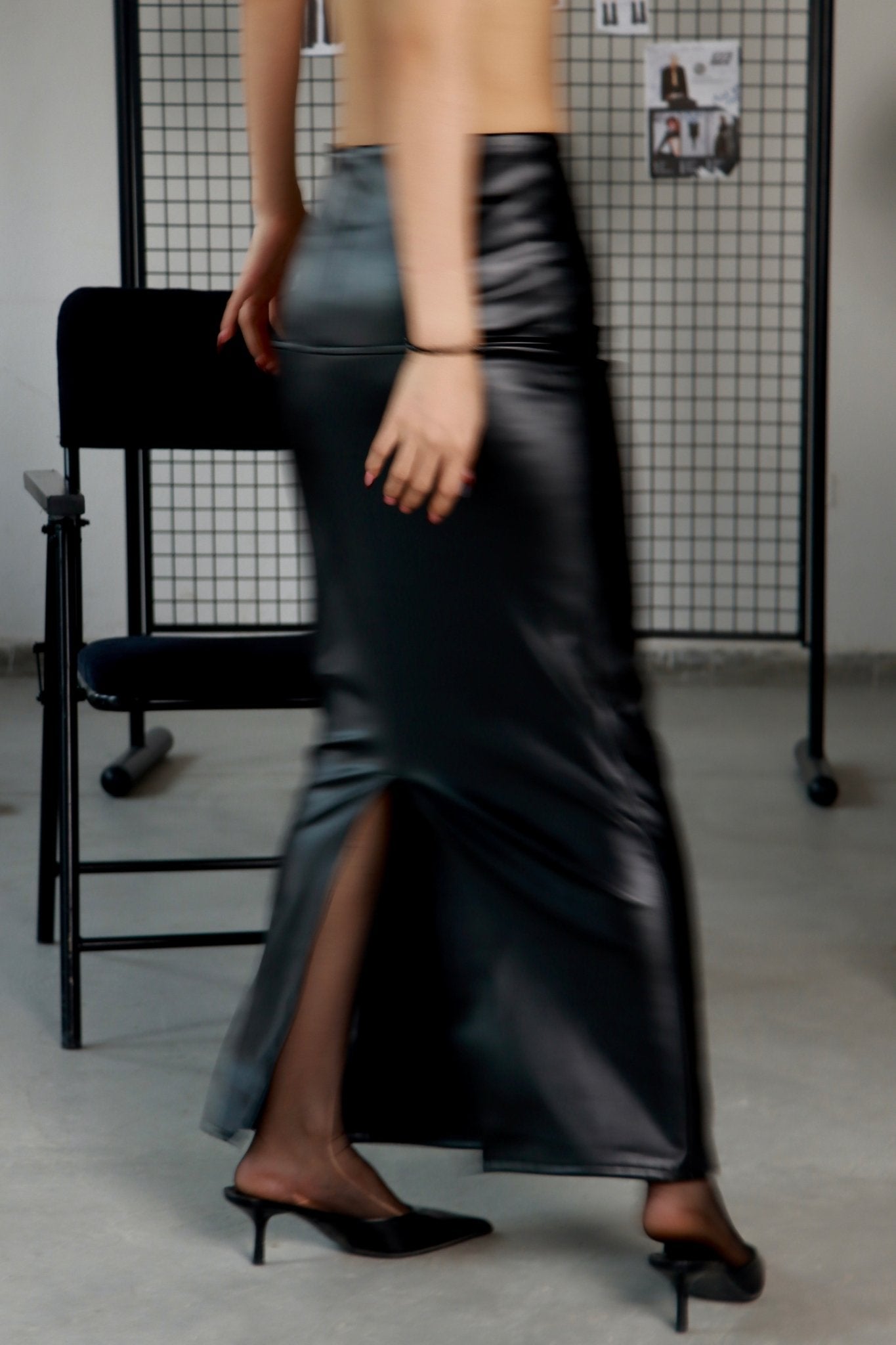 Black trumpet leather skirt - BEEGLEE