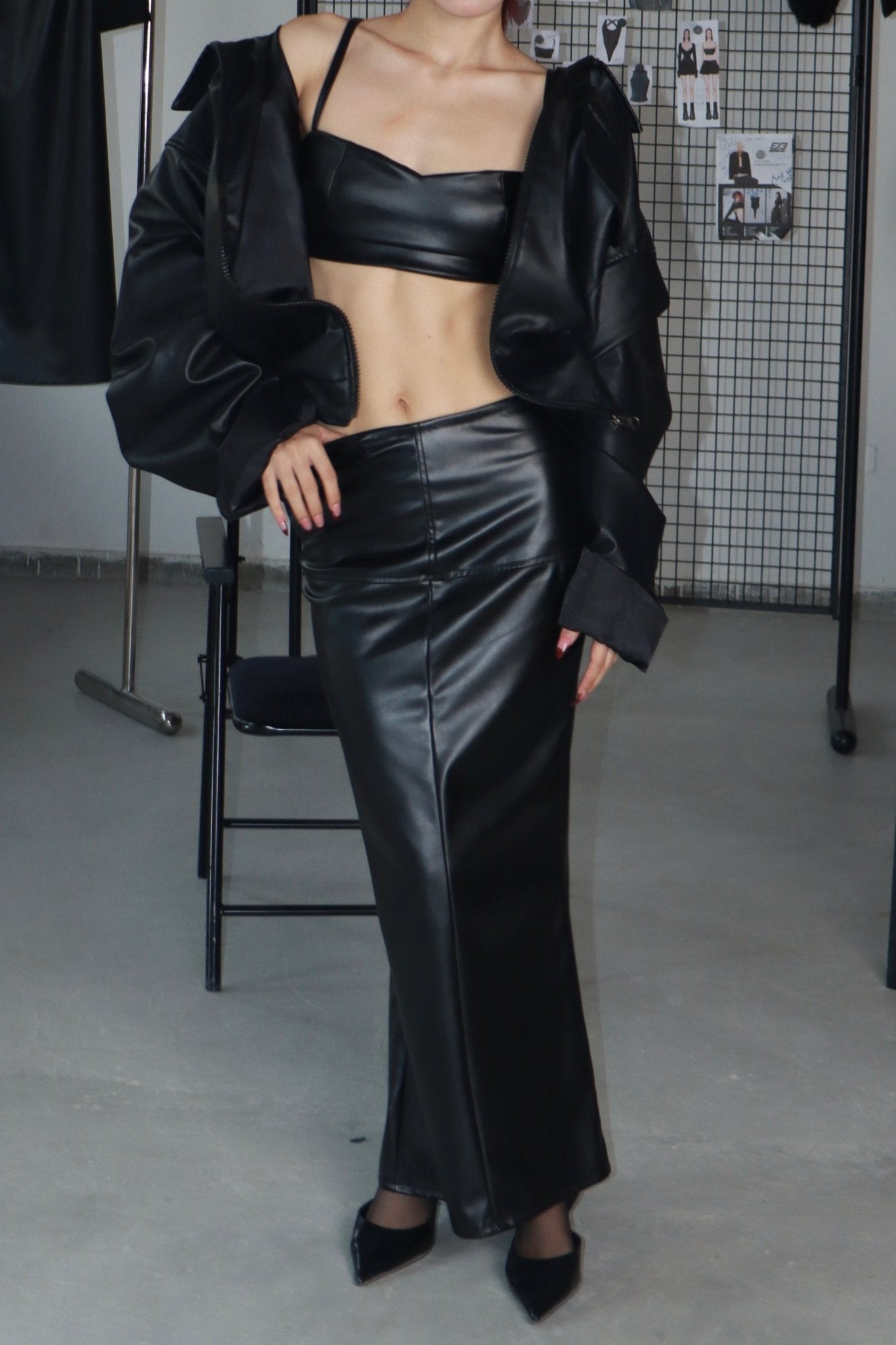 Black trumpet leather skirt - BEEGLEE