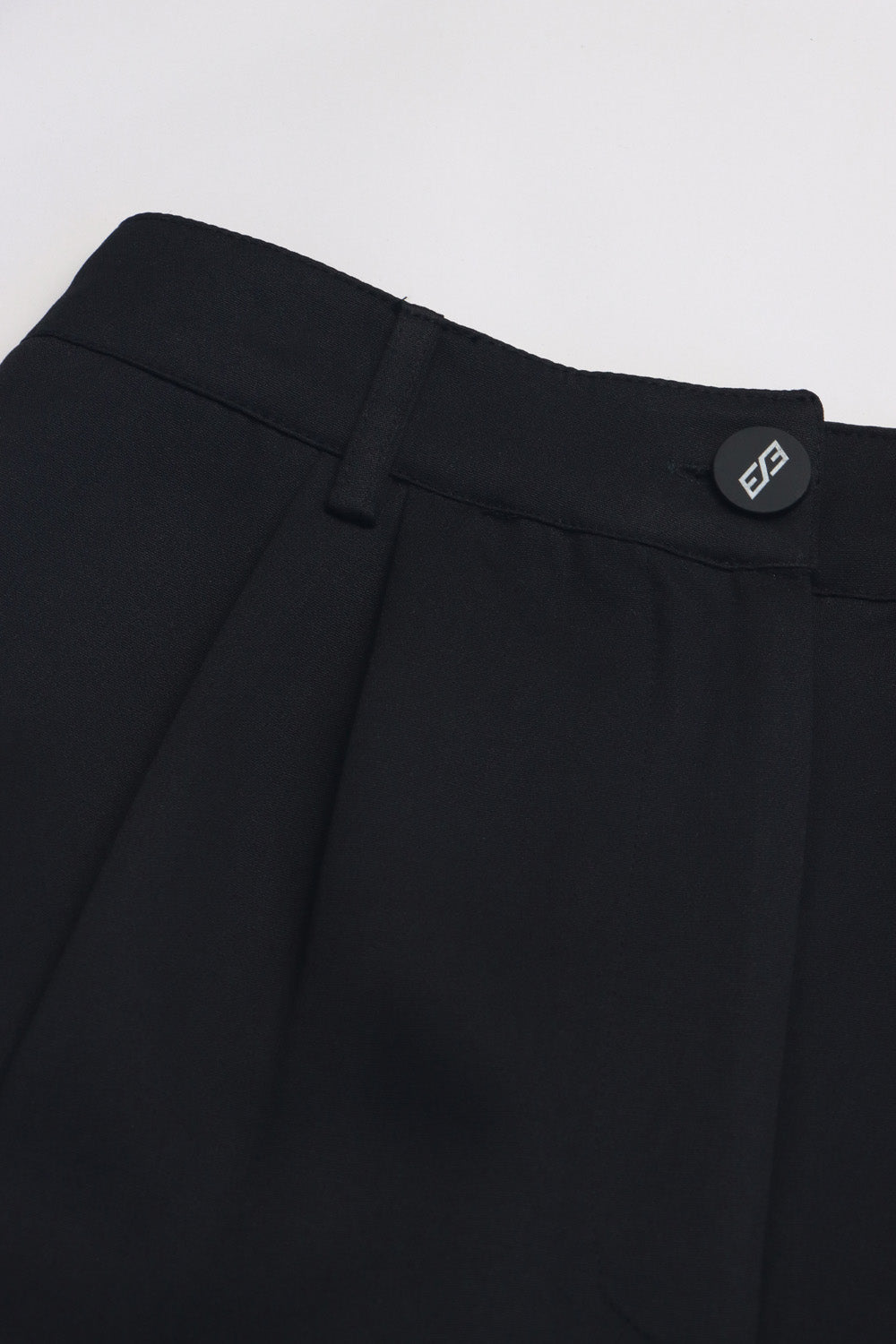 Black Xerox Tailored Shorts - BEEGLEE