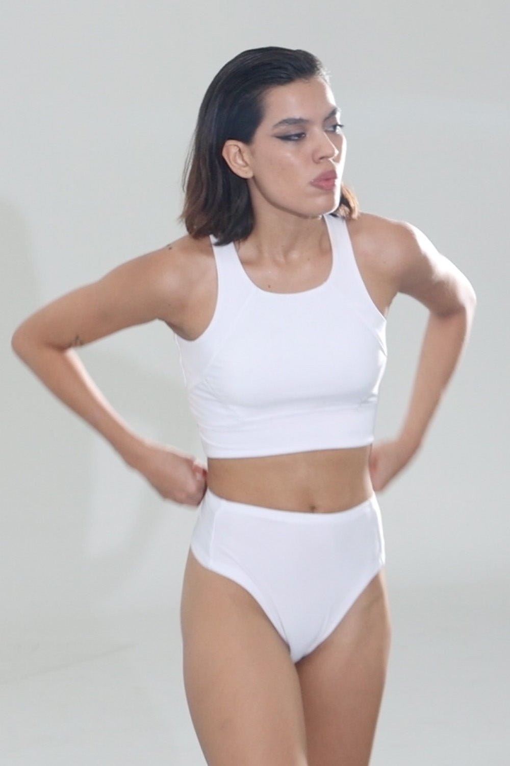 White Hawk Crop Top - BEEGLEE